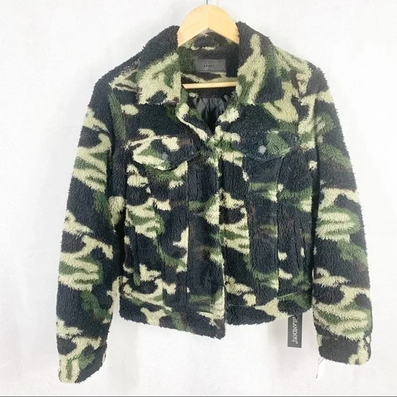 Blank NYC Faux Sherpa Teddy Camo jacket Size Small - Picture 1 of 10